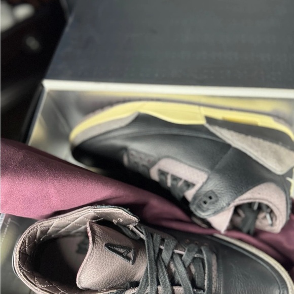 Jordan 3 ‘A Ma Maniere’ Size 11M - Picture 2 of 2